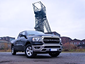 Dodge RAM 4x4 Pickup V8 Bighorn mit Anhängerkupplung