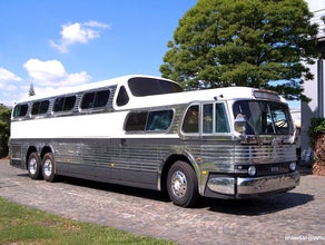 "Scenicruiser" - Greyhound Bus von 1956 - Limousine