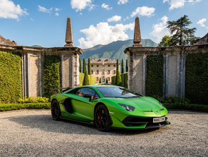 Lamborghini Aventador SVJ 01 di 900 Mieten Sportwagen Mieten Berlin