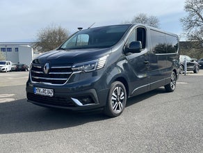 Renault Trafic 2.0 Grand Spaceclass 9-Sitzer Bus mit AHK Diesel Van