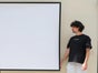 Leinwand mieten ✓ 120" (265x150) ✓ Höhenverstellbar ✓ Einfacher Aufbau ✓ Inkl. Tasche - Galerie - Bild 3