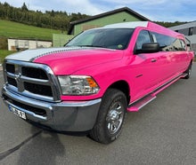 Dodge RAM 2500 XXXL-Mega-Stretchlimousine weiß/pink inkl. Whirlpool