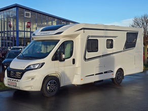 Etrusco T7300 SB Automatik,Längsbetten,Hubbett