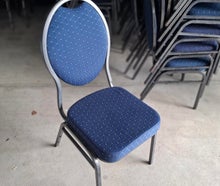 Bankettstühle gepolstert blau stapelbar für Event & Konferenz