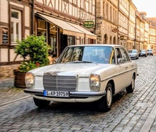 Weißen Mercedes Oldtimer Strichacht aus den 70ern als Hochzeitsauto mieten. Selbstfahrer oder mit Chauffeur!