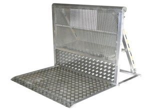 Bühnengitter, Wellenbrecher, Bühnenabsperrung, Crash Barrier, Stage Barrier