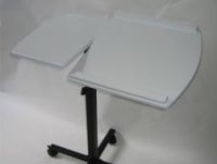 Beamer und Laptoptisch