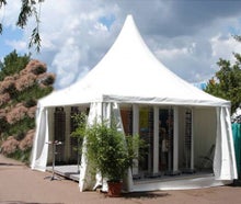 Pagode / Zelt mit elegantem Spitzdach und abnehmbaren Seitenwänden 5x5 m