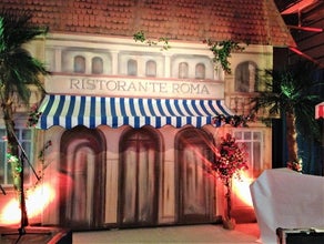 Restaurant - Kulisse, Italien, Hausfront, Hausfassade, 2D