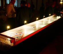 ICE CUBE SHUFFLE - SHUFFLEBOARD MIT XXL EISWÜRFELN