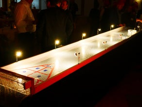 ICE CUBE SHUFFLE - SHUFFLEBOARD MIT XXL EISWÜRFELN