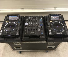 DJ Set-Pioneer DJM 900nxs2, CDJ 2000nxs2