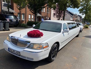 Stretchlimousine Hummer H2,Partybus mieten Köln,Lincoln in Weiß oder in Pink ,Stretchlimousine mieten Köln,Bonn,Düsseldorf,Troisdorf,Siegburg,Mönchengladbach,Düren,Krefeld,Dortmund, Koblenz, Aachen. Wir fahren überall !!!!!!!!!