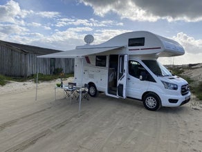 Roller Team 271 - Alkoven-Camper mit Solar, TV, SAT-Anlage und Platz für 6 inclusive vielen Extras