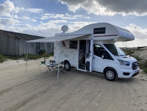 Roller Team 271 - Alkoven-Camper mit Solar, TV, SAT-Anlage und Platz für 6 inclusive vielen Extras