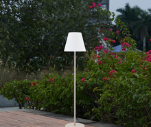 Stehlampe ,,JIMMY'' Beige mieten – Miettisch, Eventtisch, Veranstaltungstisch, Partytisch