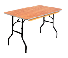 Mehrzwecktisch / Tisch