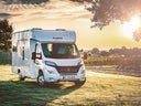 Klassischer 4-Personen-Wohnmobil mit großer U-Sitzgruppe - Galerie - Bild 1