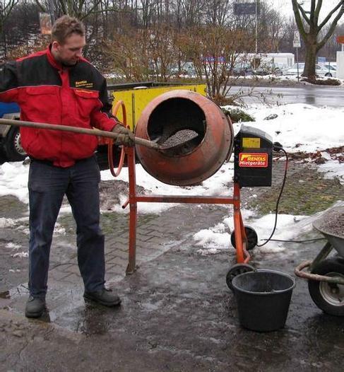 Betonmischer mieten für die Bauarbeiten