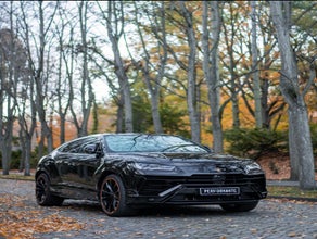 Lamborghini Urus S mieten Lambo SUV Sportwagen Hochzeitsauto