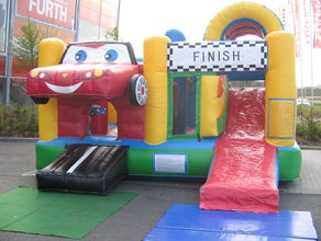 Hüpfburg Multiplay Auto