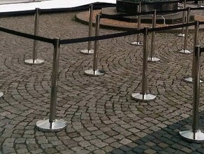 Tensatoren / Tensators / Absperrpfosten / Personenleitsystem