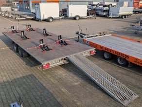 Motorrad Anhänger Vermietung bis zu 6 Motorräder. PKW Anhänger. PKW Trailer Boot Transport Wohnwagen TransportAnhänger Mieten PKW Anhänger Autotransport Kofferanhänger Motorrad Anhänger Trailer Planen Anhänger Kipper