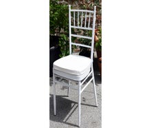 Chiavari Sessel mit Polster - Metall weiß oder Holz limewash