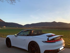 Porsche 911 992 Carrera S mieten Mietwagen Hochzeitsauto selber fahren
