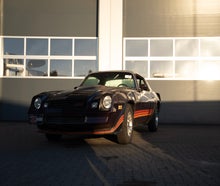 Chevrolet Camaro Z28 5.7 V8 von 1981 in coolem Violett
