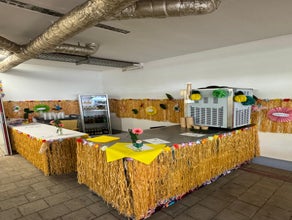 Getränkestand mieten | Pavillon, Kühlschränke & Eventausstattung