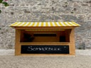 Verkaufshütte oder Pavillon z.B. für den Weihnachtsmarkt, Marktstand, Bude, Weihnachtsmarktbude, Verkaufsstand, Teststation, Testbude, Corona