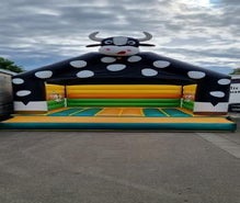 Hüpfburg Eventmodul "KUH"
