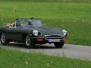 Oldtimer Jaguar E-Type 4.2 Serie II Cabrio