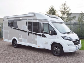 Carado T-339 - Teilintegrierter für 4 mit Klimaanlage im Fahrerhaus