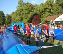 Human Table Soccer / Menschenkicker mit Seilen