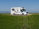 Sunlight T 69 - Teilintegrierter mit Markise, Heckgarage und TV