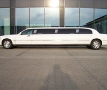 Stretchlimousine Lincoln TownCar als Hochzeitsfahrzeug