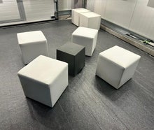 Design-Sitzwürfel / Lounge-Hocker (Kunstleder, 45 × 45 × 45 cm)