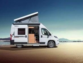 Kastenwagen + Schlafdach = 4 Schlafplätze.  Knaus BoxStar 600 MQ + Weinsberg CaraTour 540 + Aufstelldach und Iso-Fix. Der Familienvan zum Reisen. Querbett und Schlafdach. Dank 3,5to mit Führerschein B zu fahren.