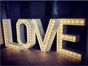 LOVE beleuchtet Buchstaben - Galerie - Bild 3