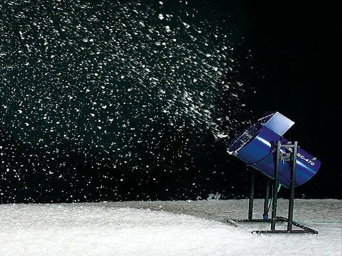 Schneekanone mieten für Schneefall und winterlichen Spaß