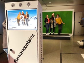 Fotobox mit Greenscreen | Greenscreen Fotoaktion | Fotobooth | Fotoautomat mit Sofortausdruck
