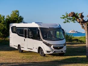 Premium Wohnmobil der Extraklasse mit Klimaanlage im Aufbau, Navi und SAT/TV