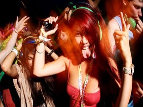 HEDFONEPARTY.DE  |  300 Funkkopfhörer  |  Silent Disco Club-Package für Kopfhörer-Party