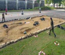 Ferngesteuerte RC Cars - RC-Car Racing - 10 ferngesteuerte Elektrorennautos im Maßstab 1:10 - RC Autos - RC- Modelle - inkl. Personal
