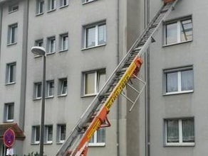 Dachdecker-/Schrägaufzug 17 m, Benzin, Anhängergerät