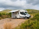 Wohnmobil mit Einzelbetten und Hubbett - Galerie - Bild 1