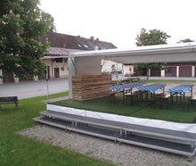 Mobiler Trailer Lounge, American Diner Bar, Roadshow, Bühne, TV Studio, messebau, Halle, Showbühne, Biergarten