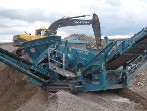 Mobile Grobstücksiebanlage WARRIOR 800 Powerscreen